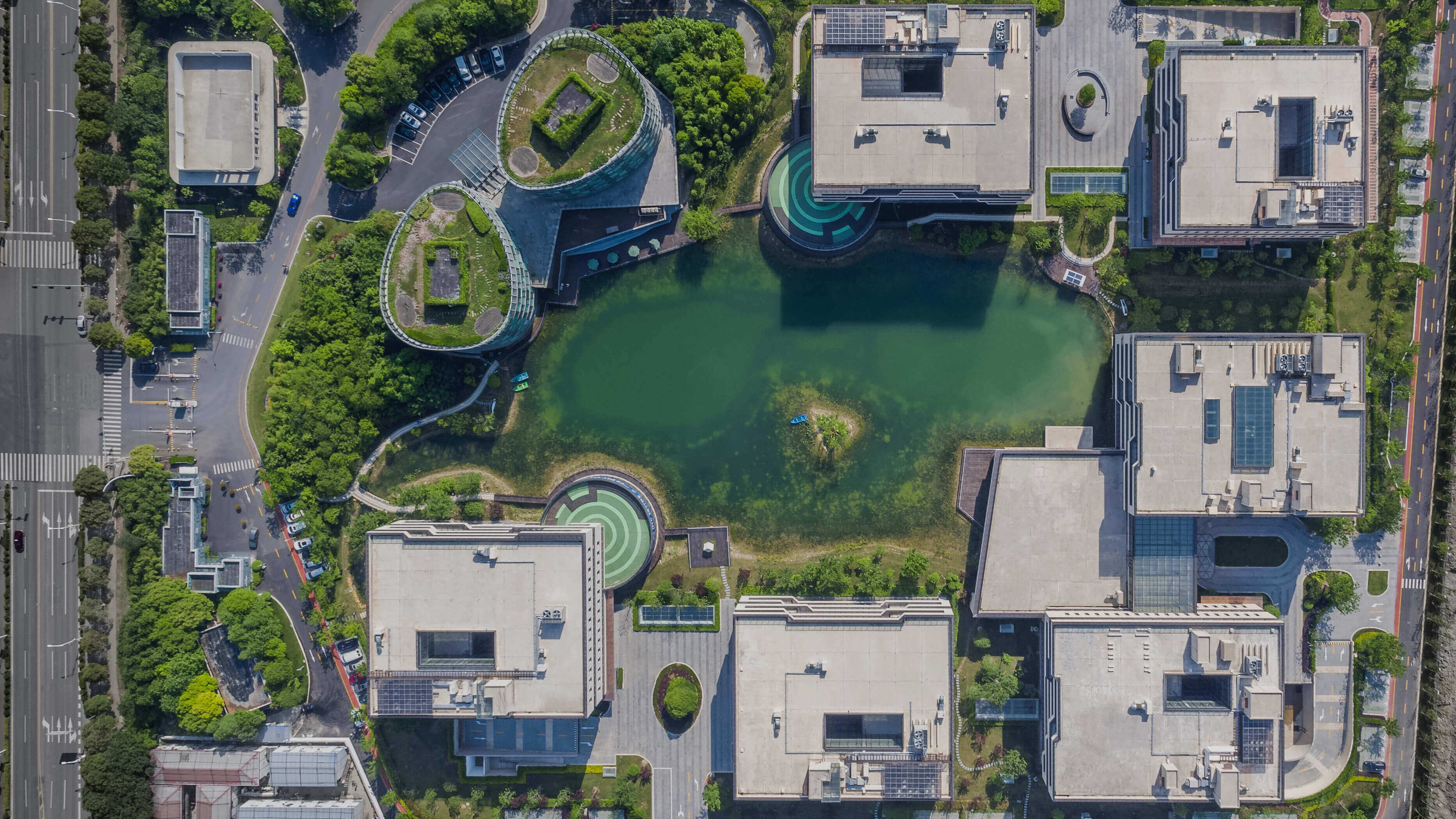 How to design a greener working community?